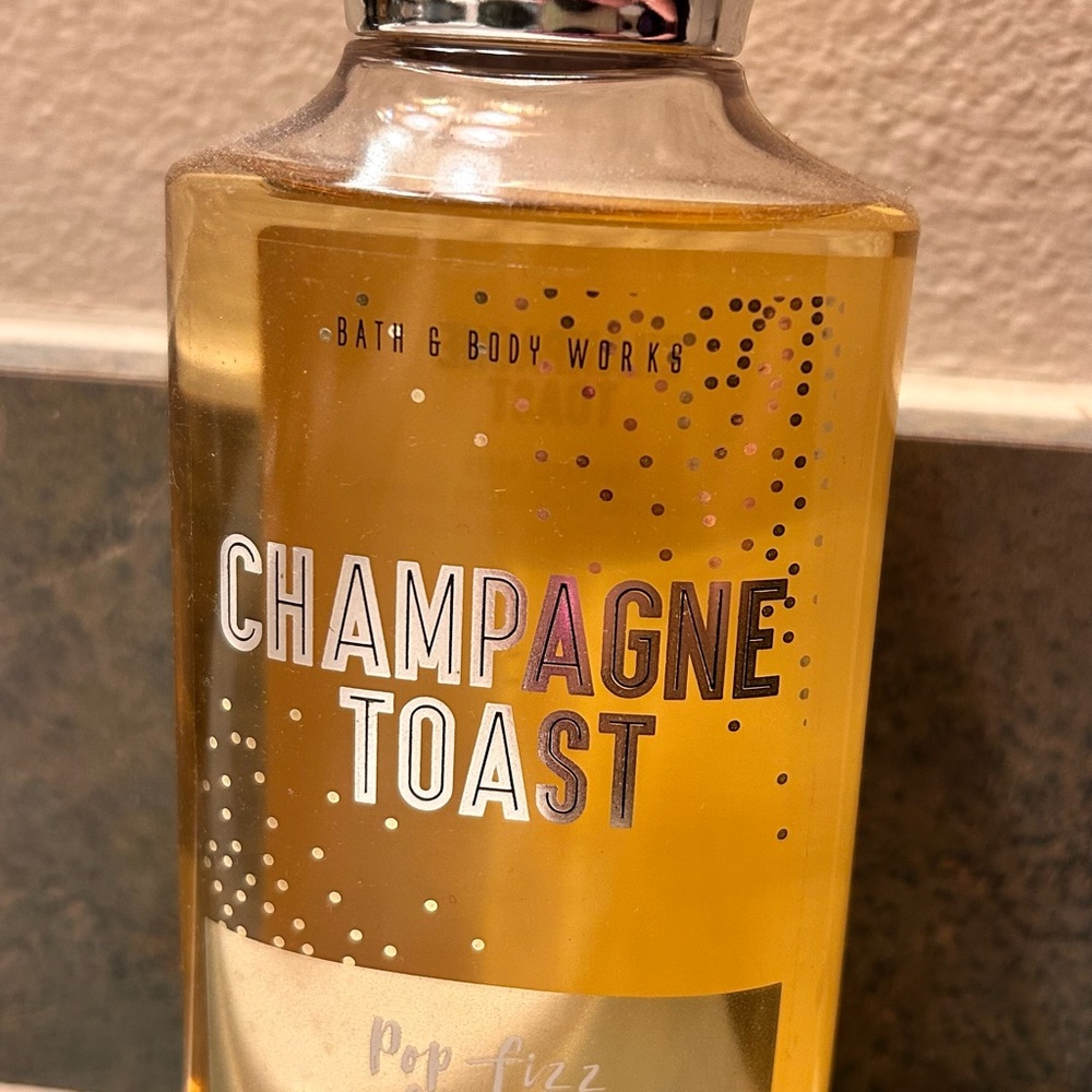 Champagne toast shower gel